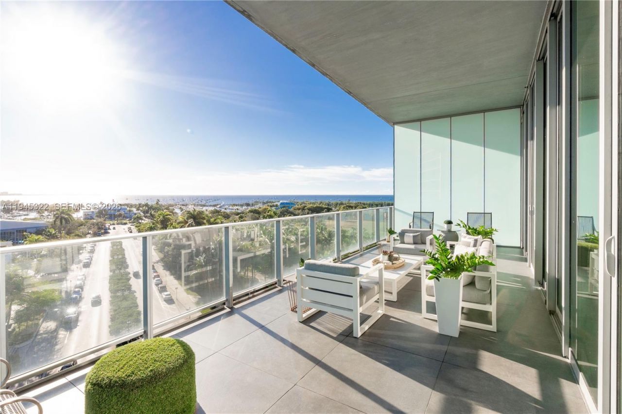 2675 S Bayshore Dr, Unit 603S, Miami, FL 33133 Photo