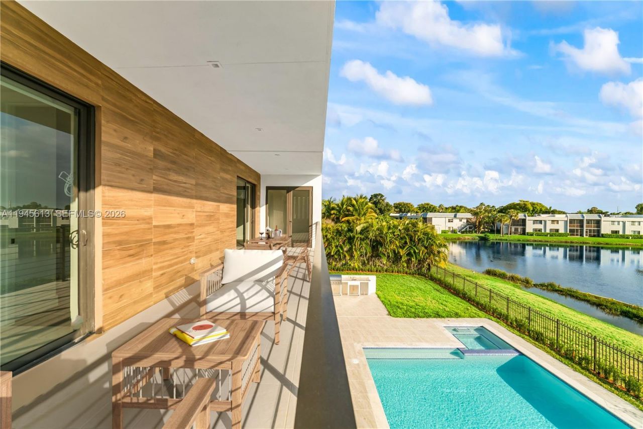 16680 N Botaniko Dr N, Weston, FL 33326 Photo