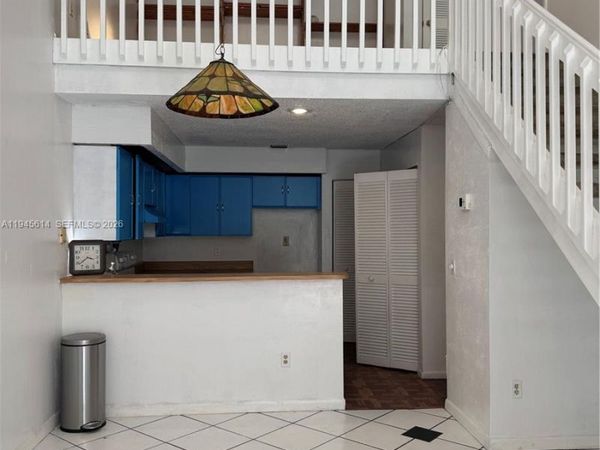 7157 Sportsmans Dr, North Lauderdale, FL 33068