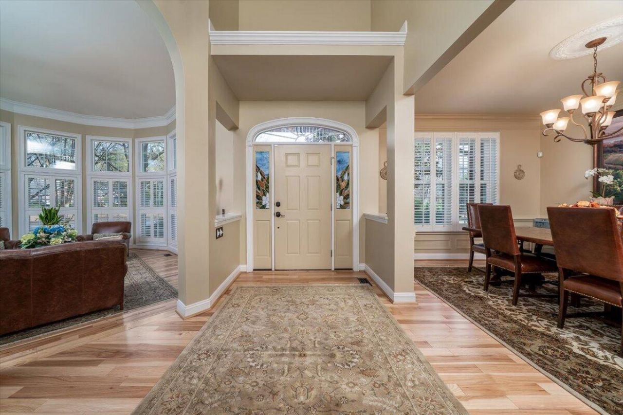 3339 Olympic Lane Photo 7