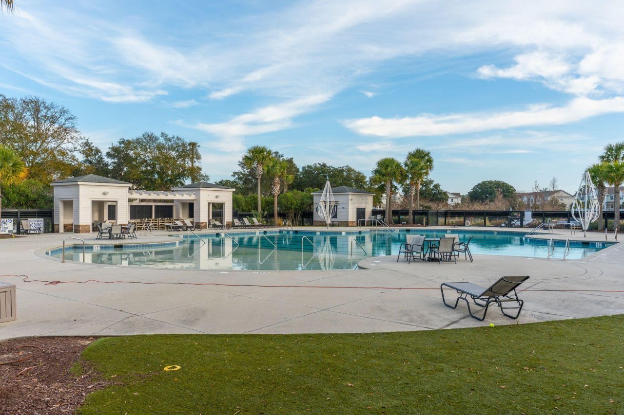 1472 Red Tide Road Photo 5