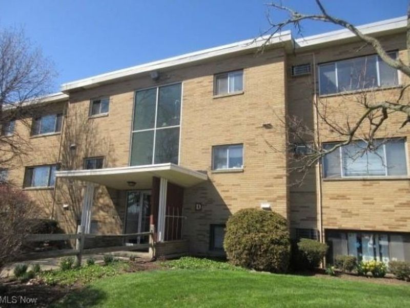 5200 Royalton Road, Unit 1D, North Royalton, OH 44133 Photo 1