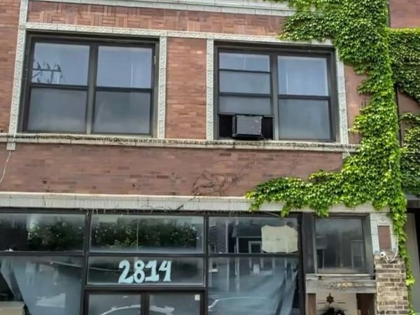 2814 N Kedzie Avenue, Chicago, IL 60618