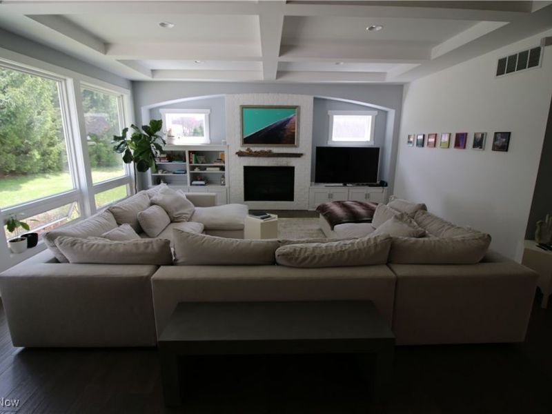 869 Meadow Lane, Wooster, OH 44691 Photo 3