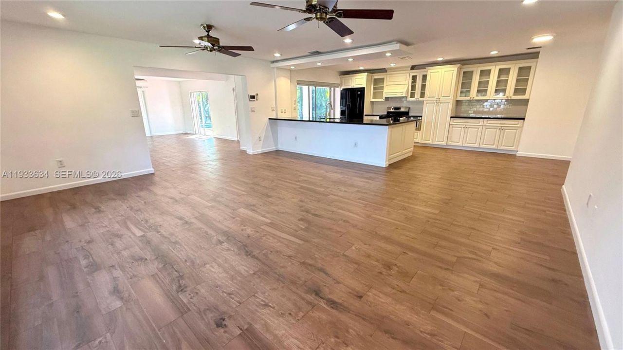 11890 SW 72nd Pl, Pinecrest, FL 33156 Photo