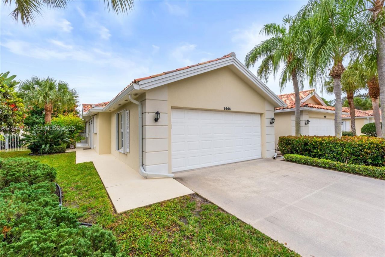 2444 SW Parkside Dr, Palm City, FL 34990 Photo