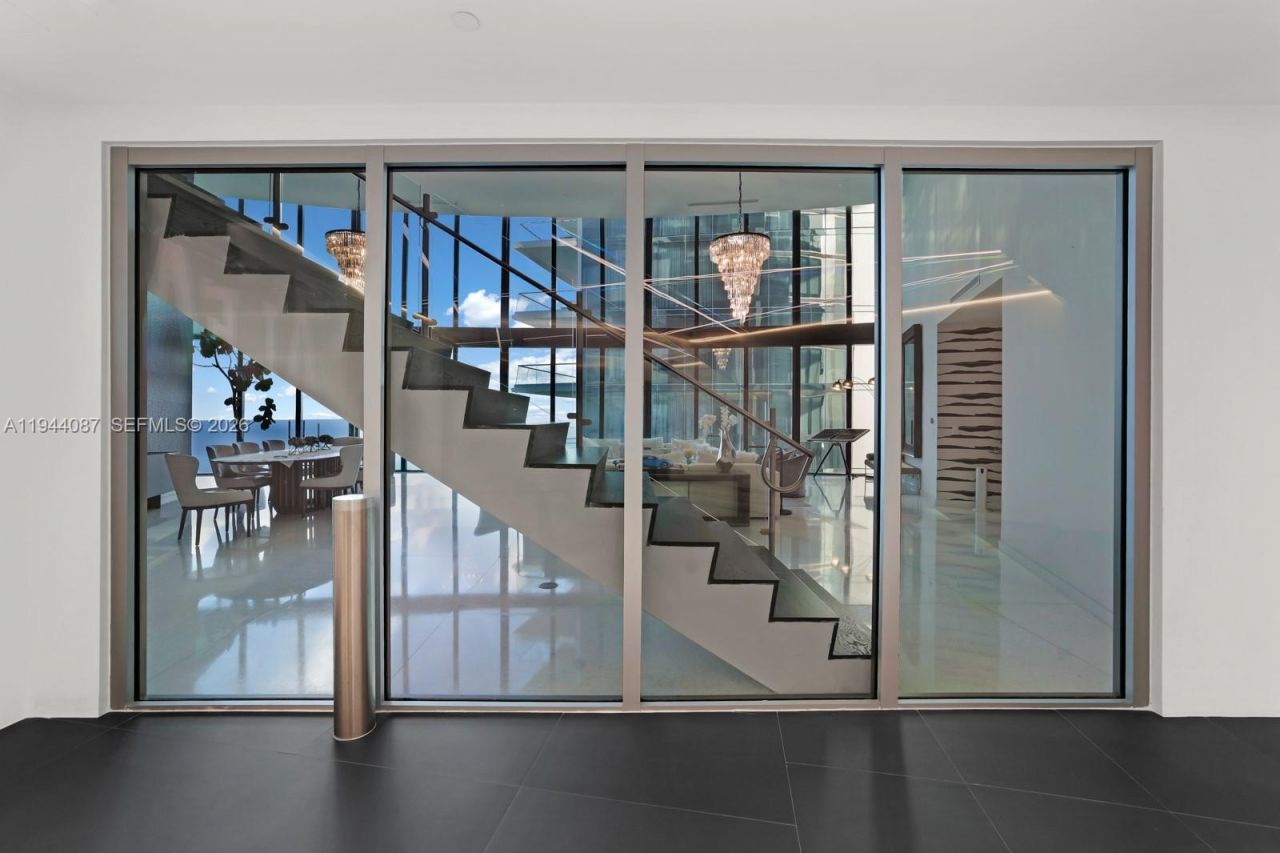 18555 Collins Ave , Unit 5201, Sunny Isles Beach, FL 33160 Photo