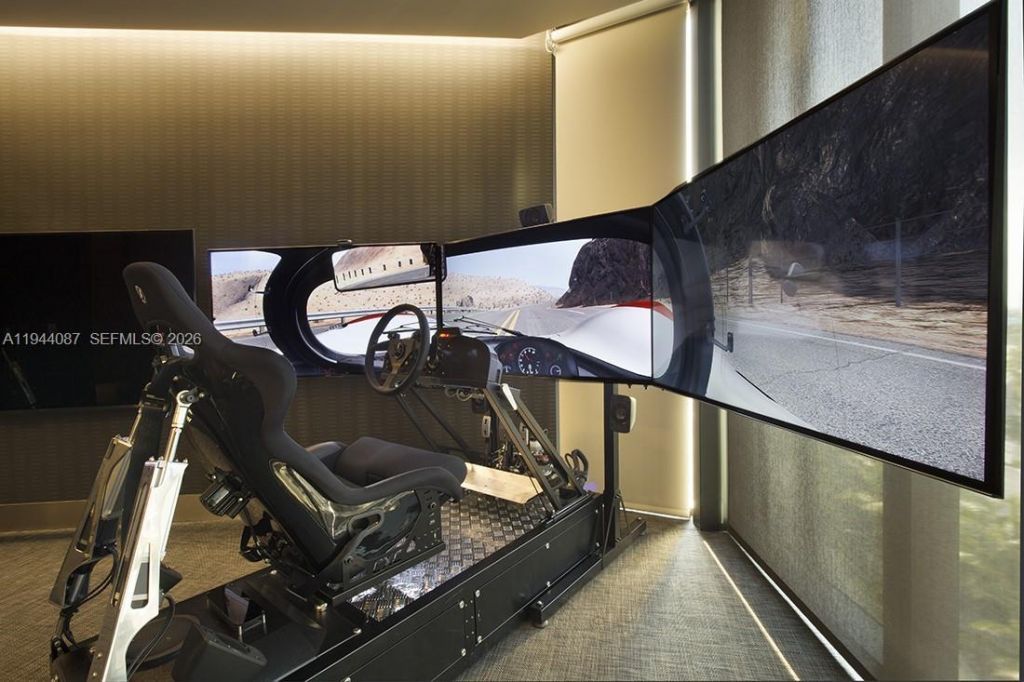 18555 Collins Ave , Unit 5201, Sunny Isles Beach, FL 33160 Photo