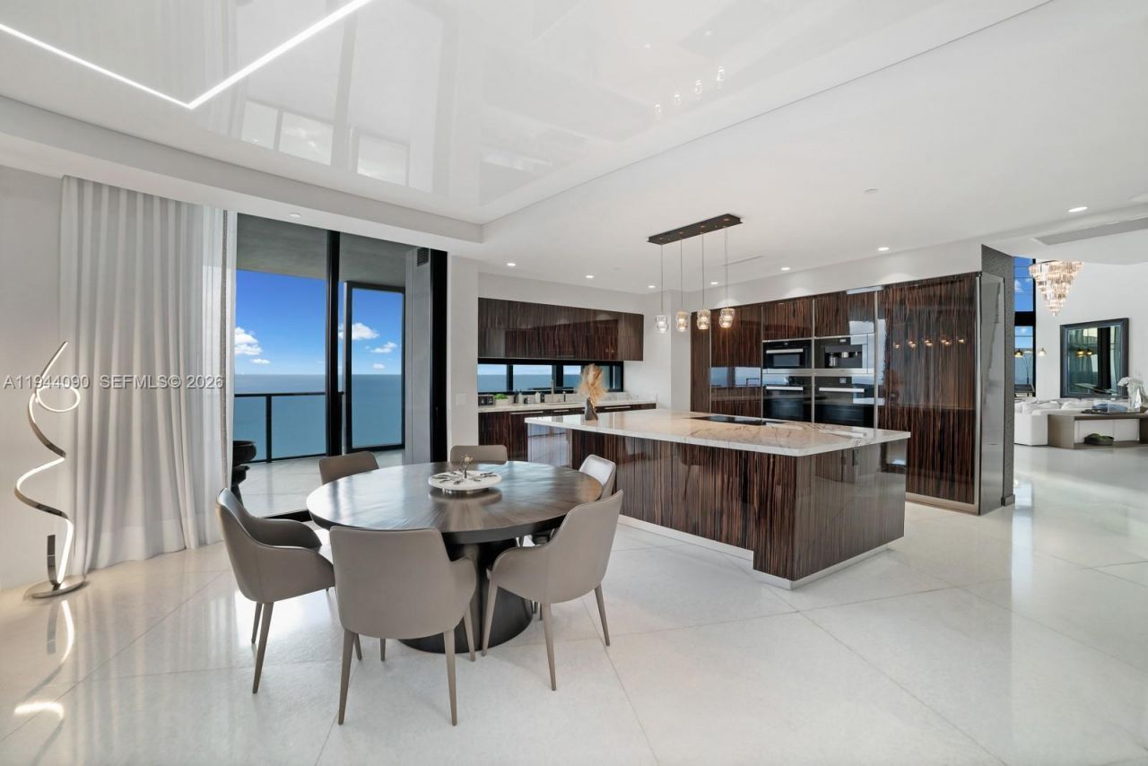 18555 Collins Ave , Unit 5201, Sunny Isles Beach, FL 33160 Photo