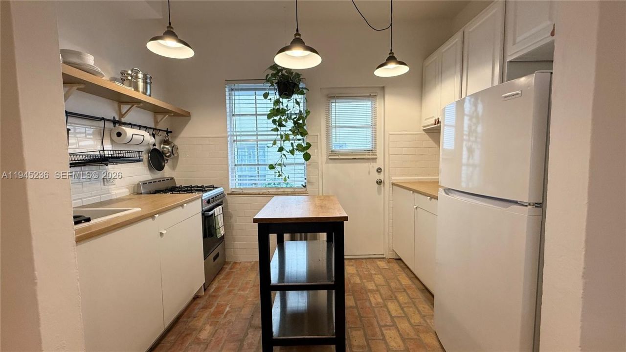 1250 Drexel Ave, Unit 9, Miami Beach, FL 33139 Photo