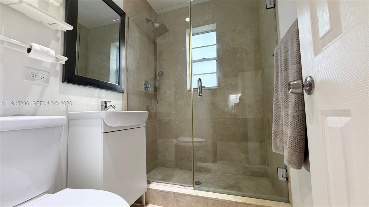 1250 Drexel Ave, Unit 9, Miami Beach, FL 33139 Photo