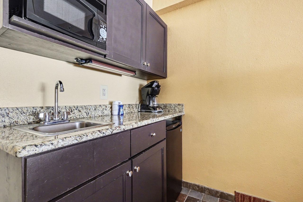 1501 S Ocean Blvd. Photo 10