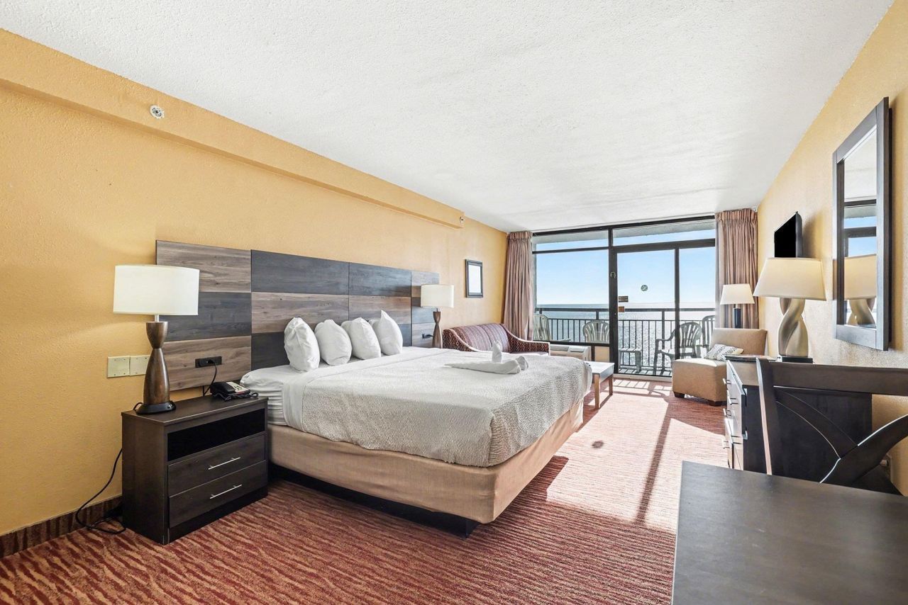 1501 S Ocean Blvd. Photo 11