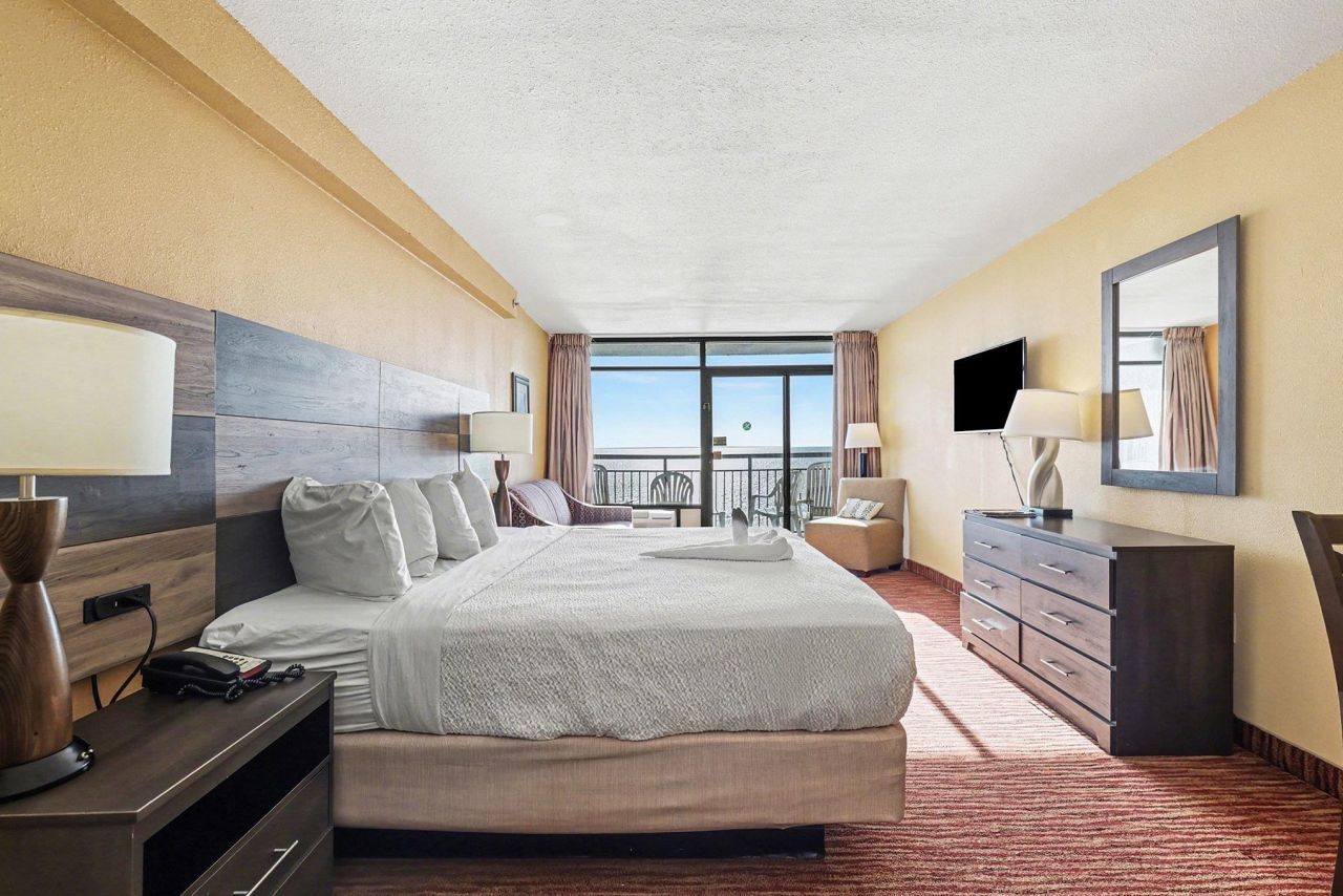 1501 S Ocean Blvd. Photo 12