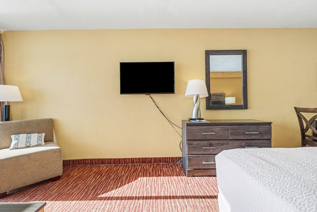 1501 S Ocean Blvd. Photo 16