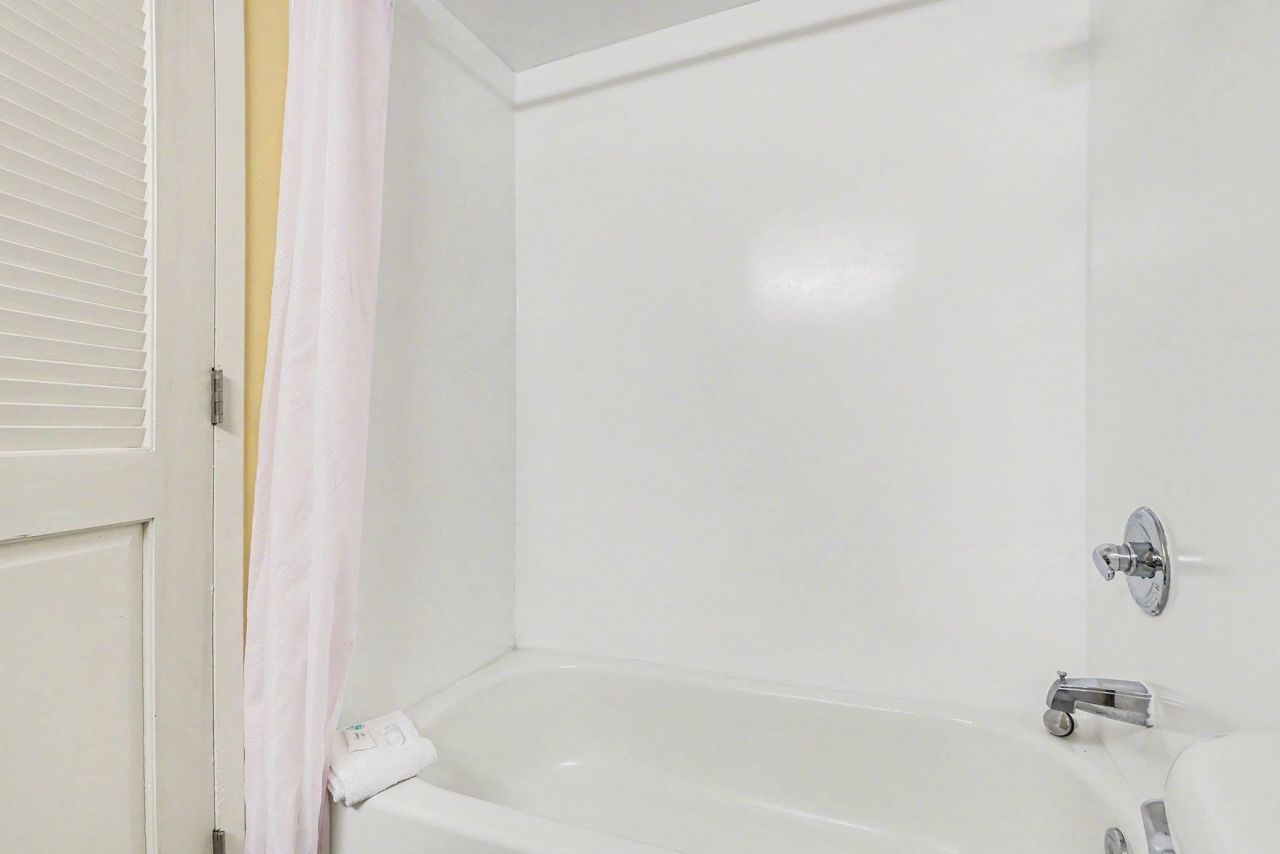 1501 S Ocean Blvd. Photo 19