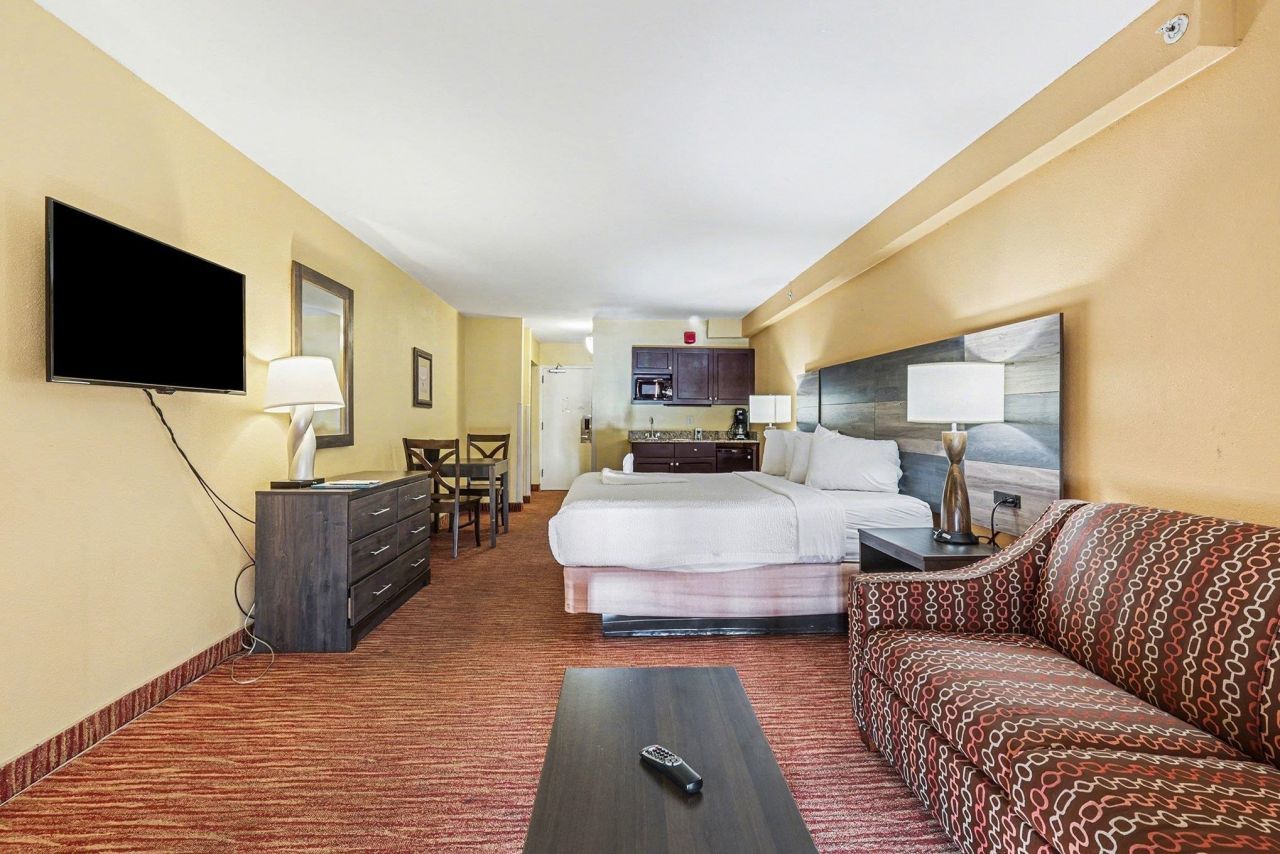 1501 S Ocean Blvd. Photo 6