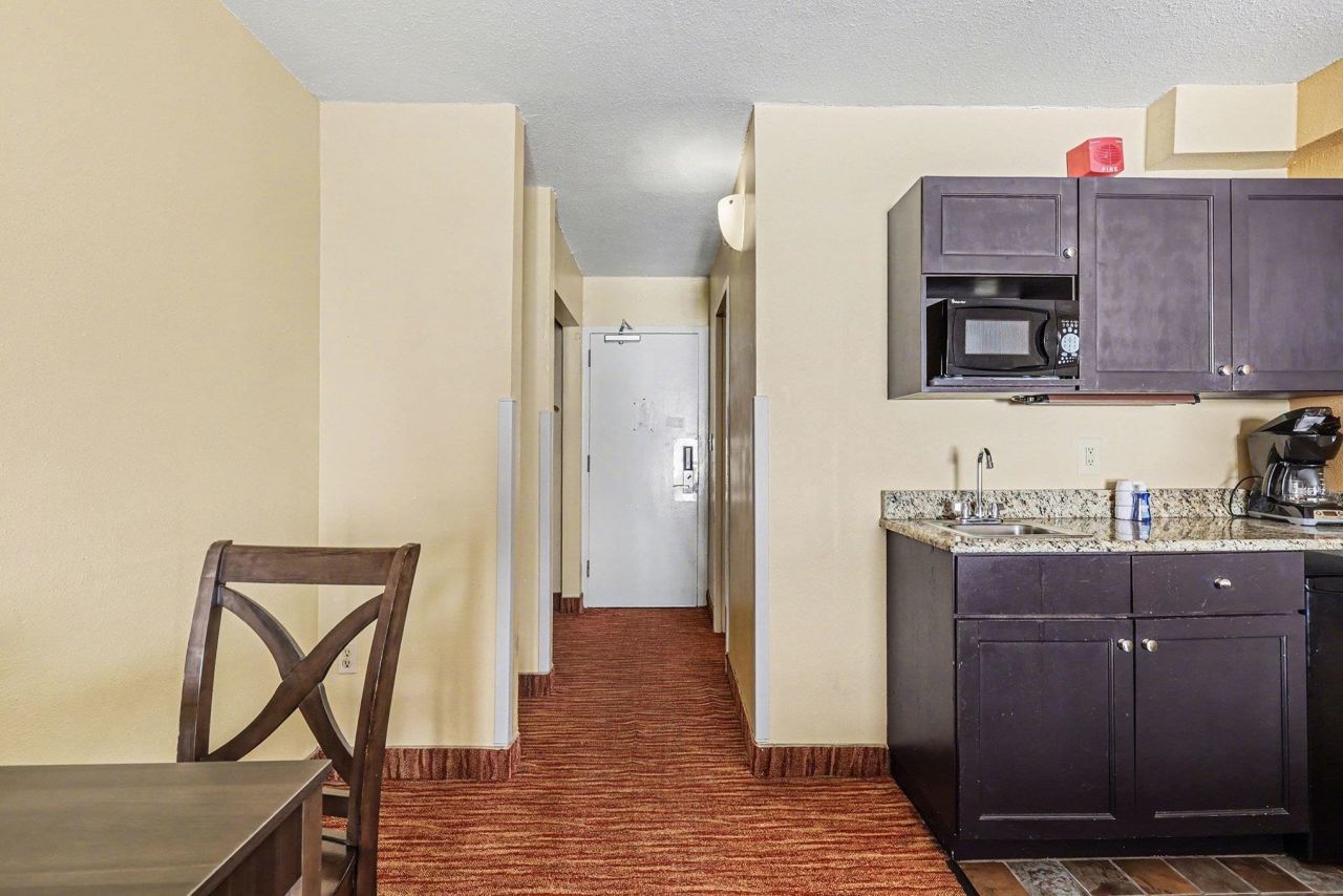 1501 S Ocean Blvd. Photo 8