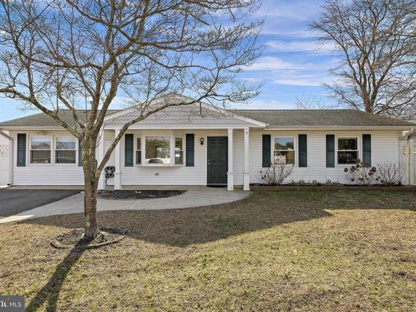 5 FRESNO STREET, BARNEGAT, NJ 08005