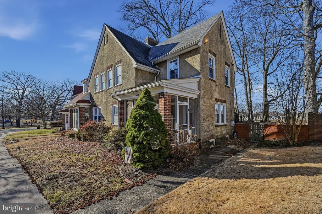 637 Harrington Street, Wilmington, DE 19805 Main Photo