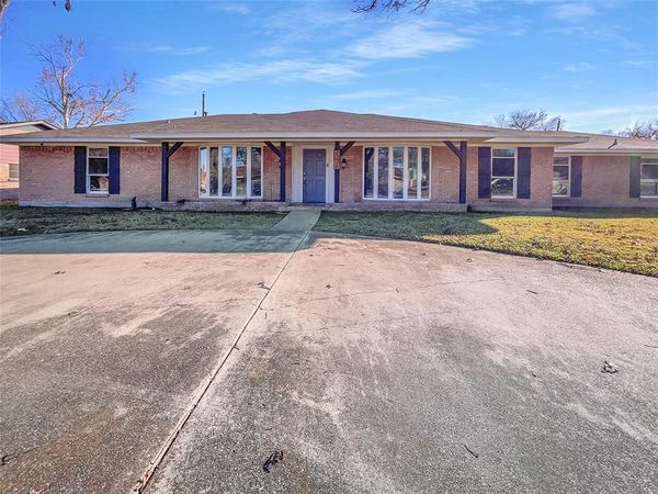 1736 Reynoldston Lane, Dallas, TX 75232