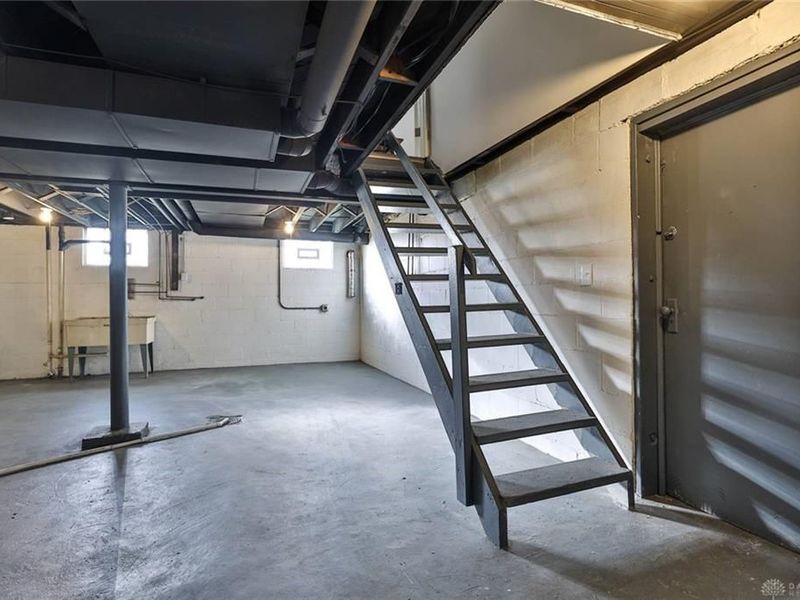 405 Home Avenue, Cincinnati, OH 45215 Photo 22