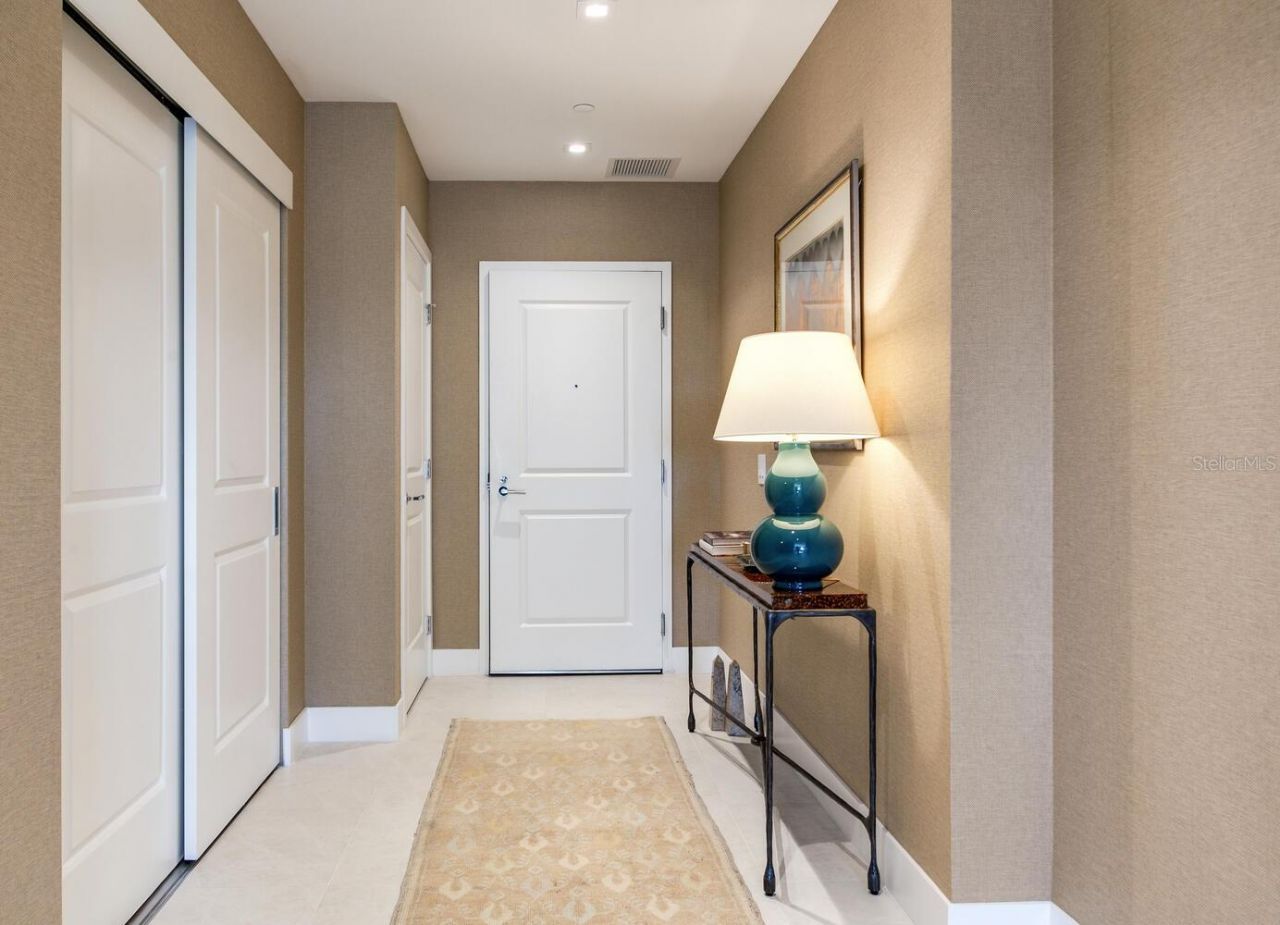 3015 S Ysabella Avenue, Unit 904, Tampa, FL 33629 Photo