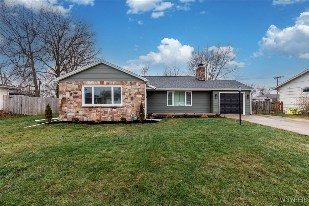 2042 Parker Boulevard, Tonawanda, NY 14150 Main Photo