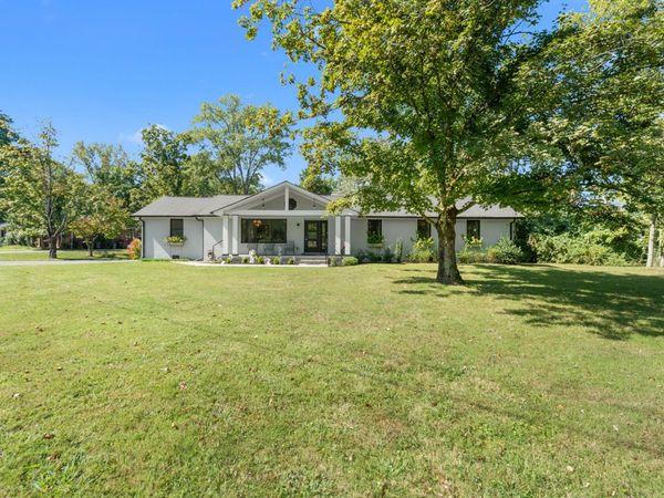 1001 Chapel Ct, Franklin, TN 37069