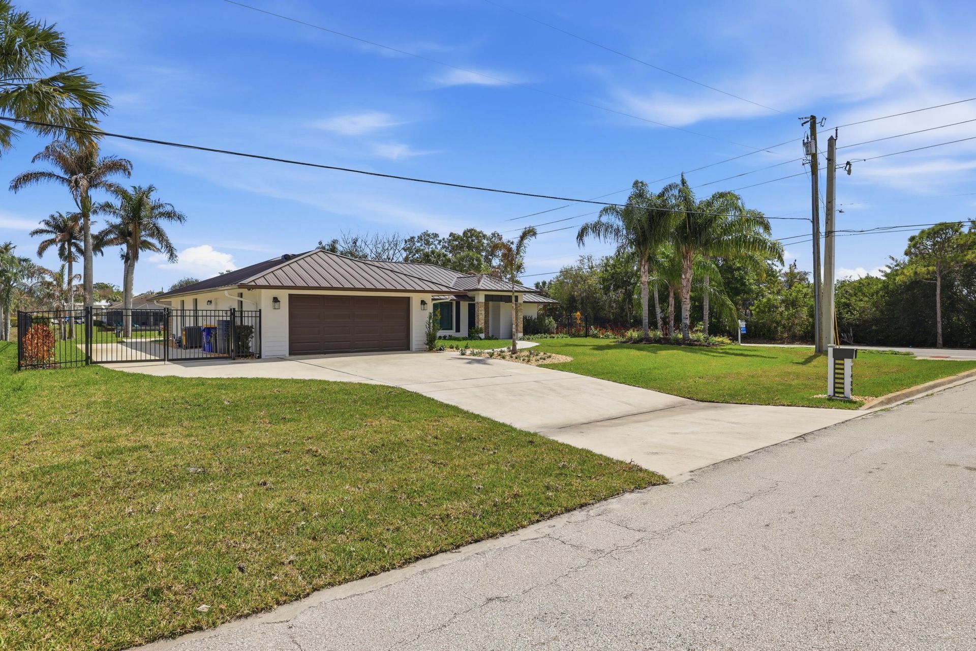 1489 SW Pine Tree Lane, Palm City, FL 34990 Photo