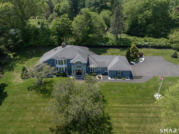 15 Griffing Pond, Branford, CT 06405