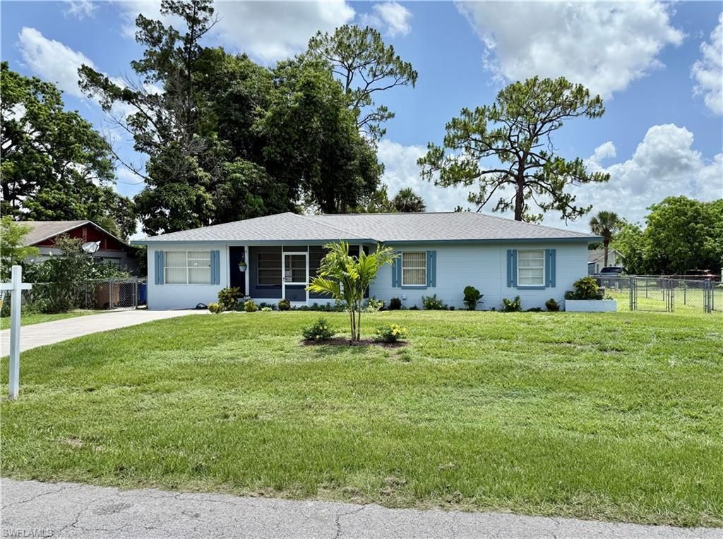 314 Vermont Way, Lehigh Acres, FL 33936 Photo