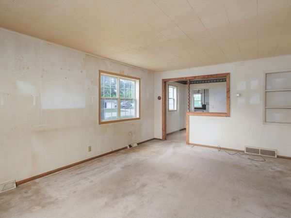 607 Saint Johns Avenue, Red Lake Falls, MN 56750