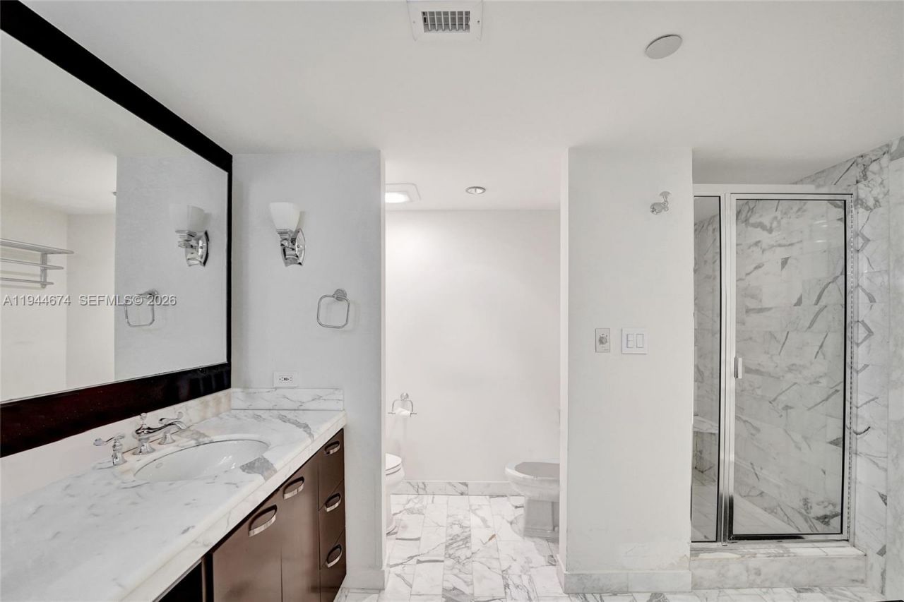 19667 Turnberry Way, Unit 12F, Aventura, FL 33180 Photo