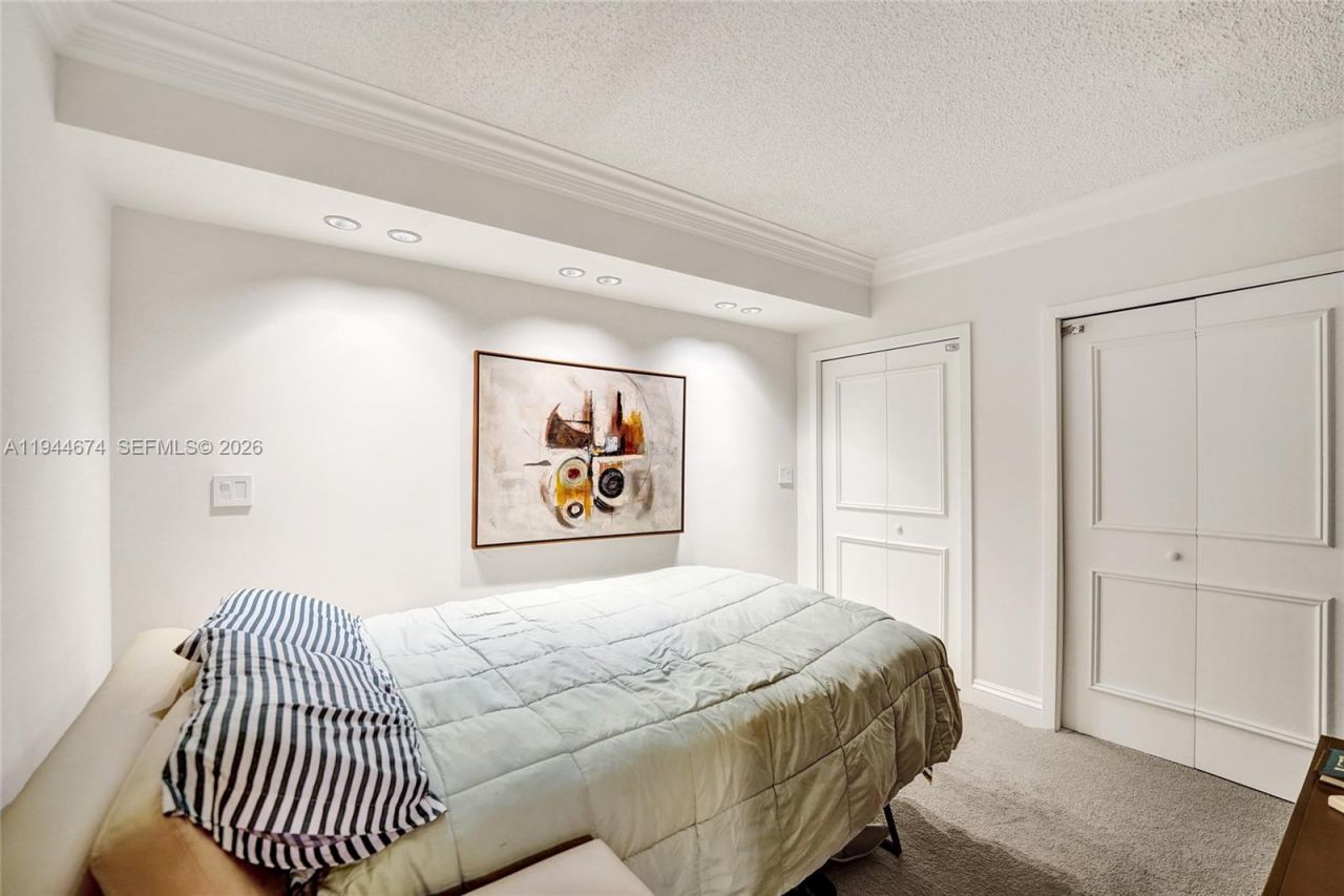 19667 Turnberry Way, Unit 12F, Aventura, FL 33180 Photo