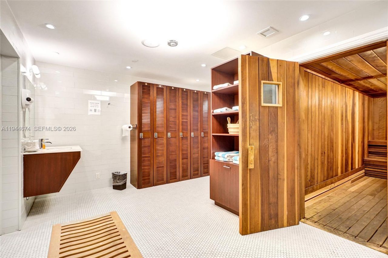 19667 Turnberry Way, Unit 12F, Aventura, FL 33180 Photo