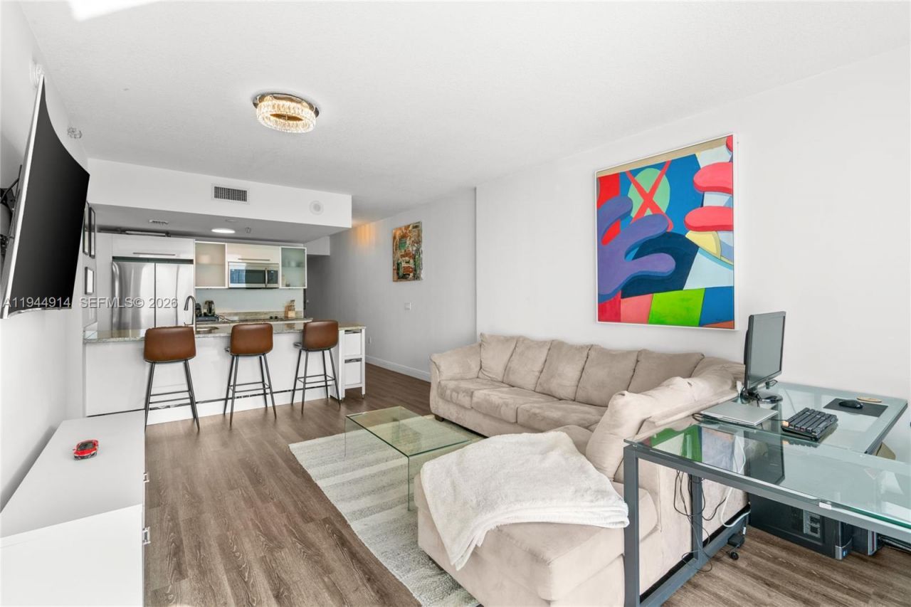 185 SW 7th St , Unit 2702, Miami, FL 33130 Photo