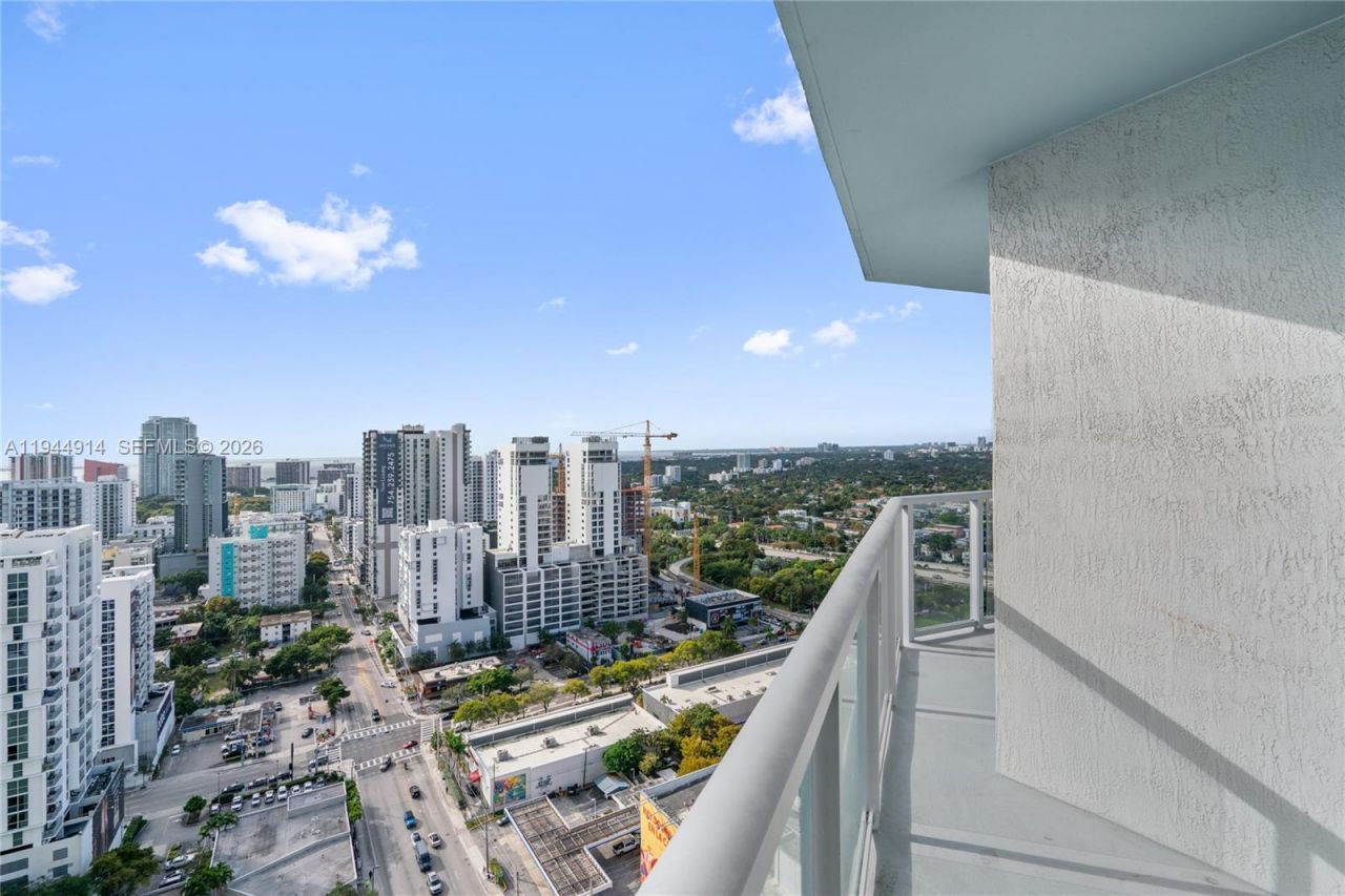185 SW 7th St , Unit 2702, Miami, FL 33130 Photo