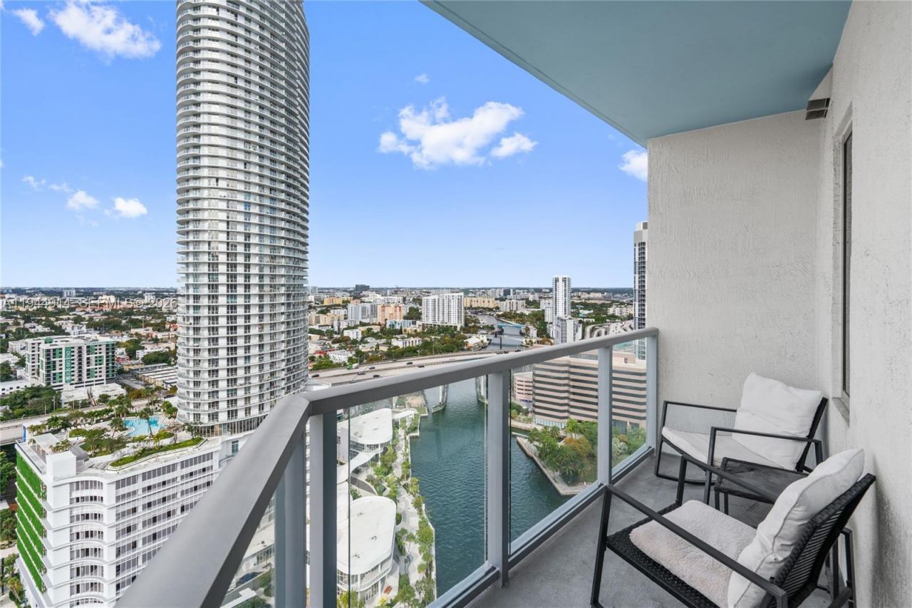 185 SW 7th St , Unit 2702, Miami, FL 33130 Photo