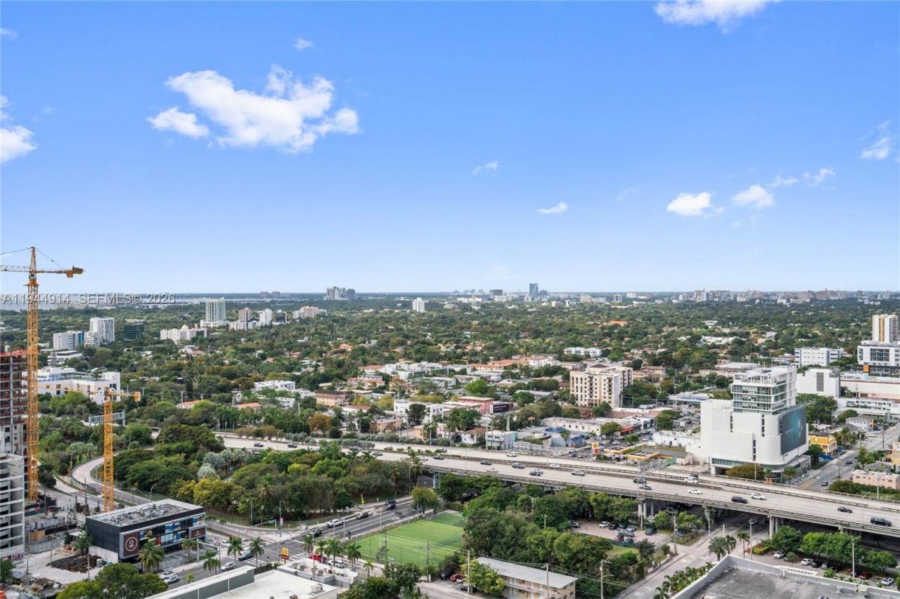 185 SW 7th St , Unit 2702, Miami, FL 33130 Photo