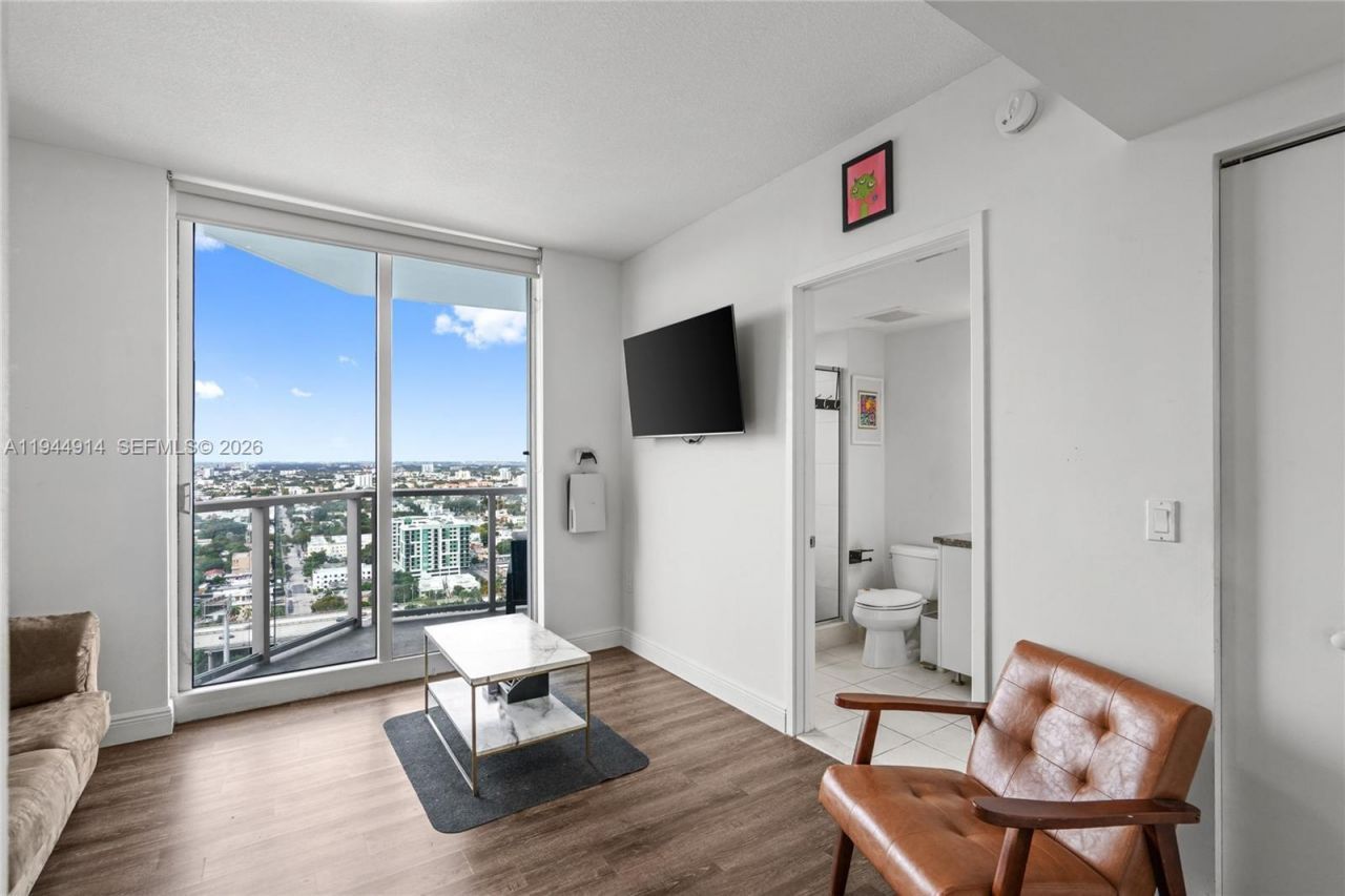 185 SW 7th St , Unit 2702, Miami, FL 33130 Photo