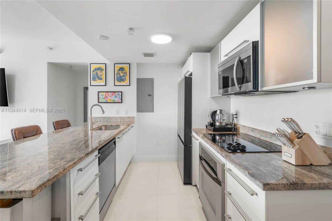 185 SW 7th St , Unit 2702, Miami, FL 33130 Photo