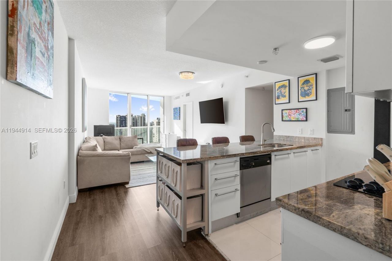 185 SW 7th St , Unit 2702, Miami, FL 33130 Photo