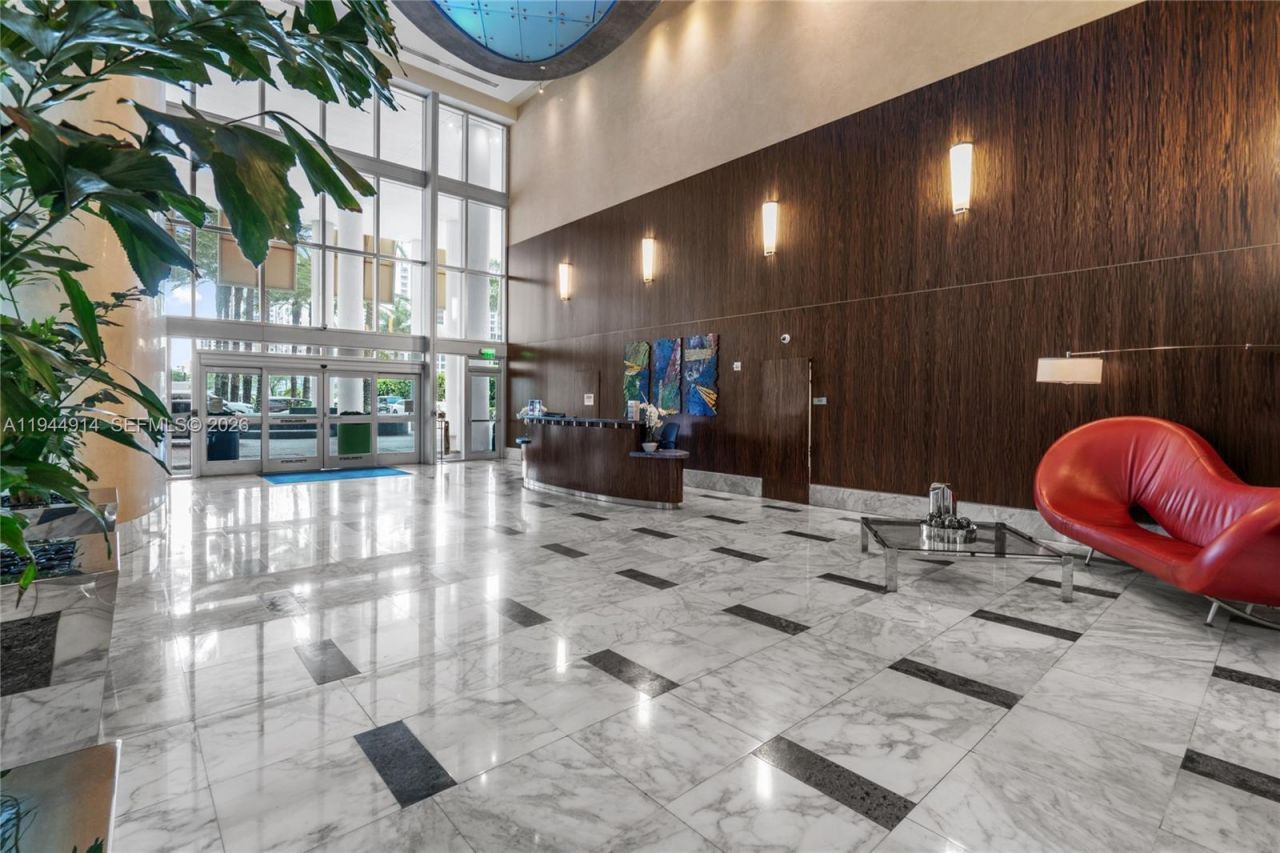 185 SW 7th St , Unit 2702, Miami, FL 33130 Photo