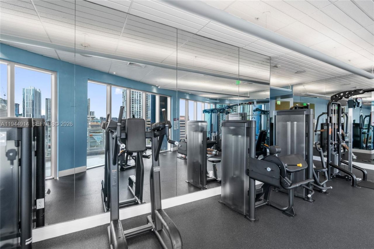 185 SW 7th St , Unit 2702, Miami, FL 33130 Photo