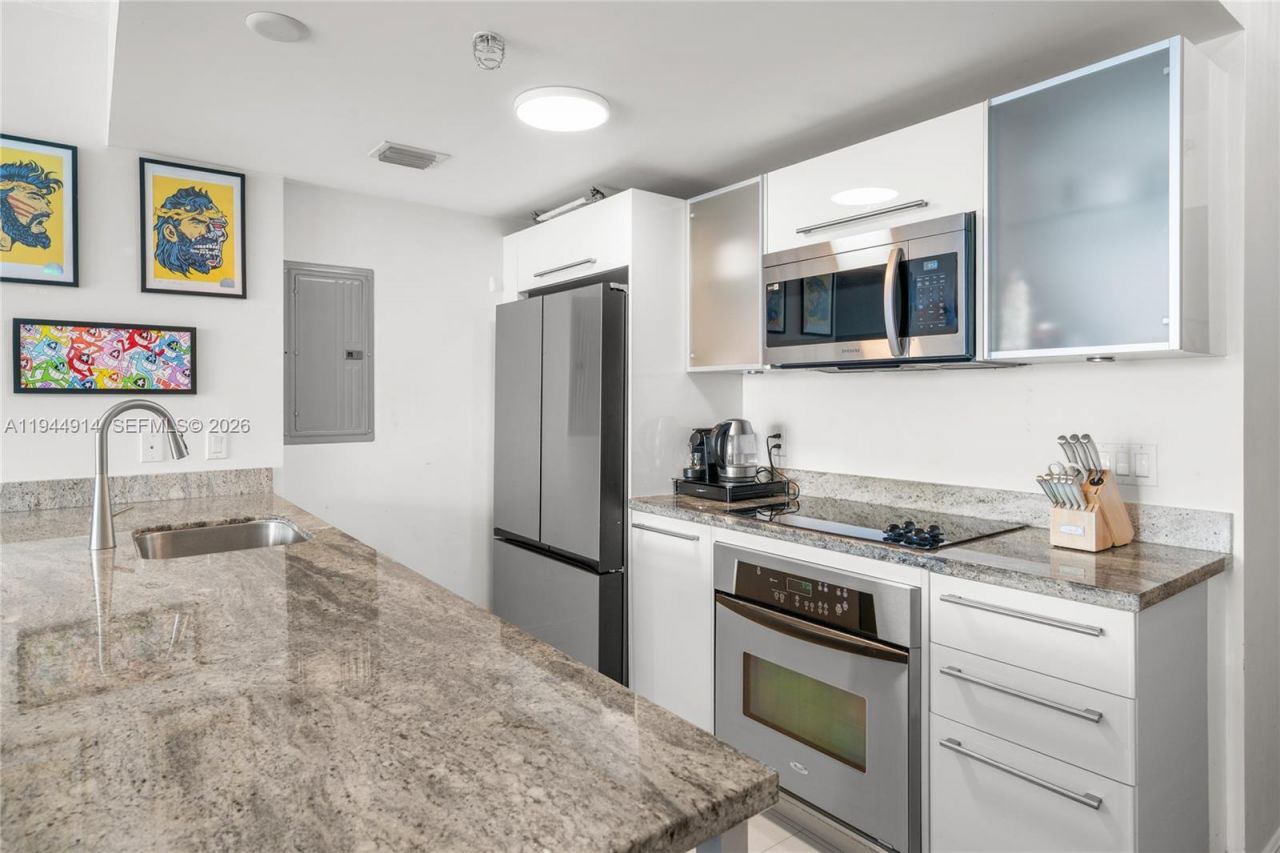 185 SW 7th St , Unit 2702, Miami, FL 33130 Photo