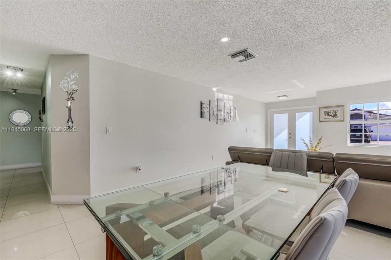 9526 SW 155th Ave, Miami, FL 33196 Photo