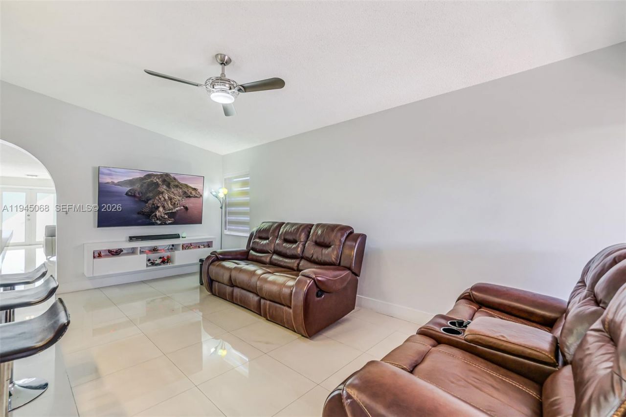 9526 SW 155th Ave, Miami, FL 33196 Photo