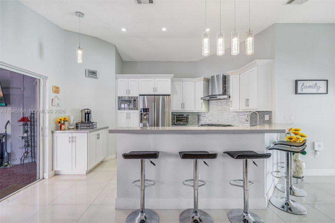 9526 SW 155th Ave, Miami, FL 33196 Photo