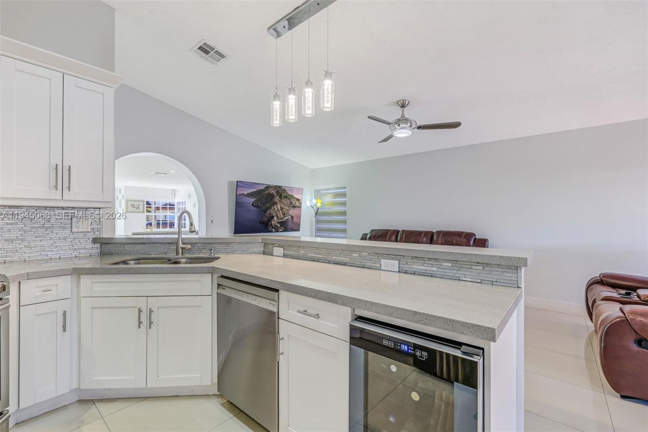 9526 SW 155th Ave, Miami, FL 33196 Photo